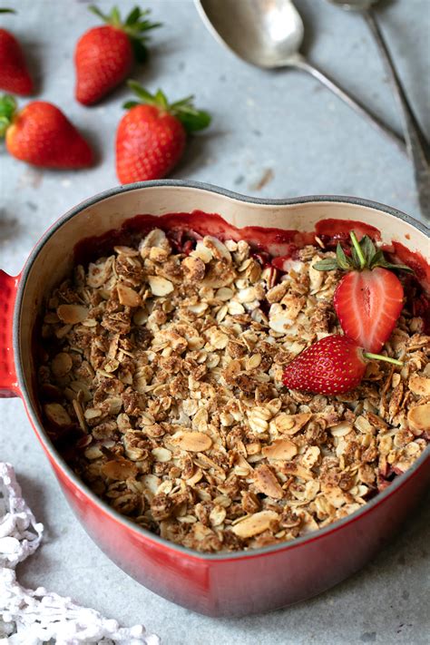 Oat And Nut Crumble Top   ping